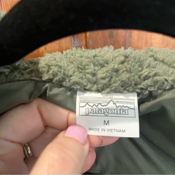 Patagonia Los Gatos Hooded Reversible Industrial Green Vest- Medium - Picture 5 of 11